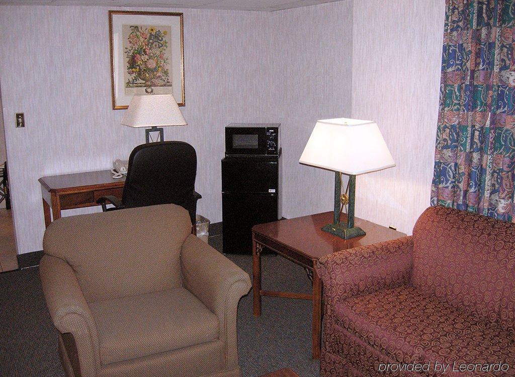 Best Western Tysons Westpark McLean Room photo
